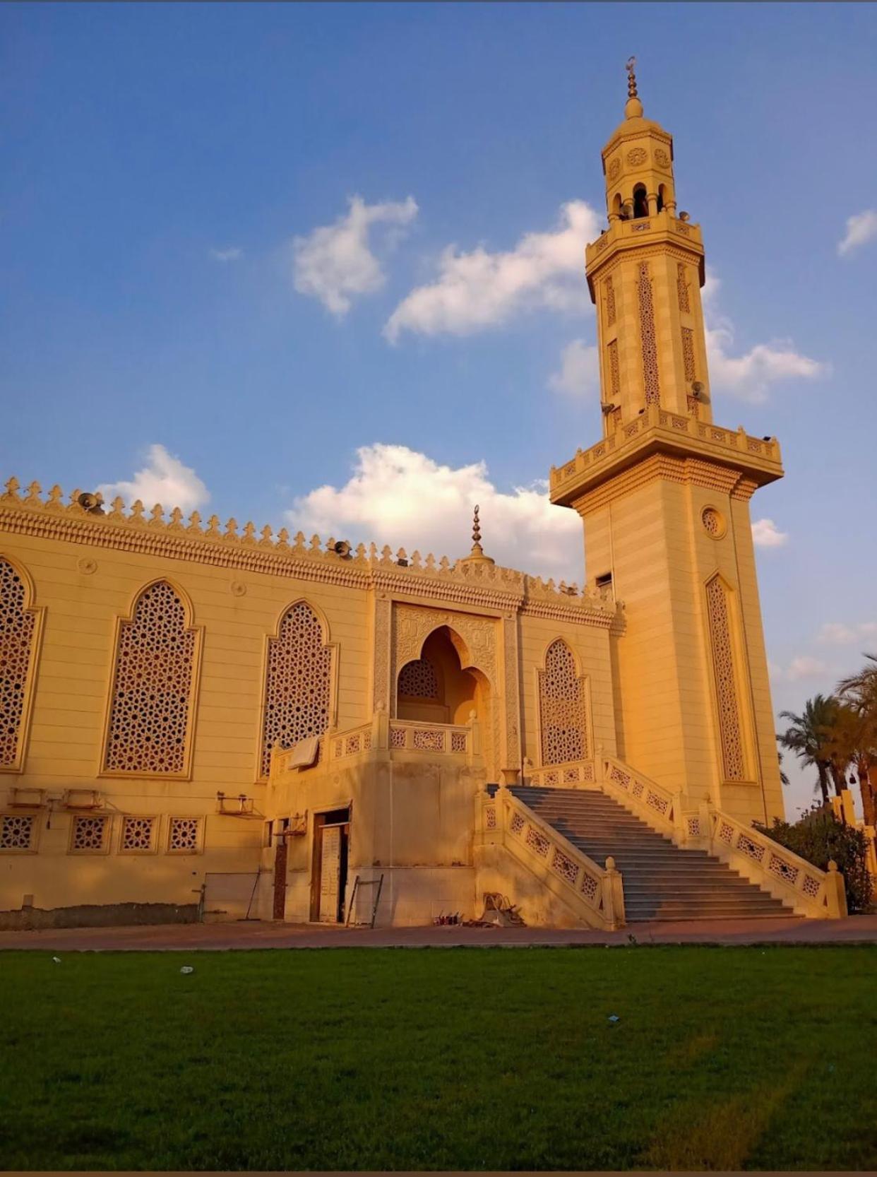 شقة استديو للايجار يطل على شارع التسعين الشمالي القاهرة المظهر الخارجي الصورة
